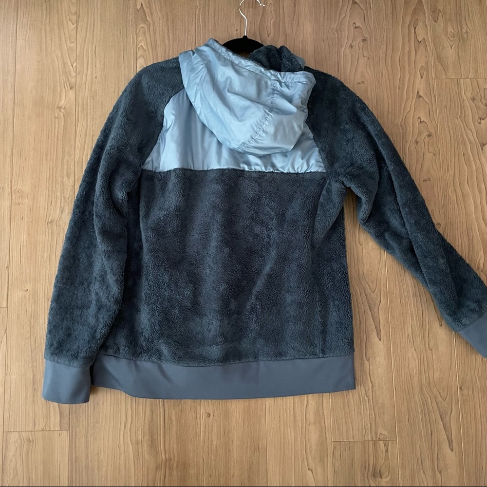 Fleece jacket - Picture 3 of 3